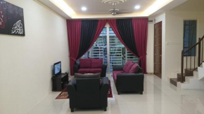 Гостиница Ila Homestay  Серембан